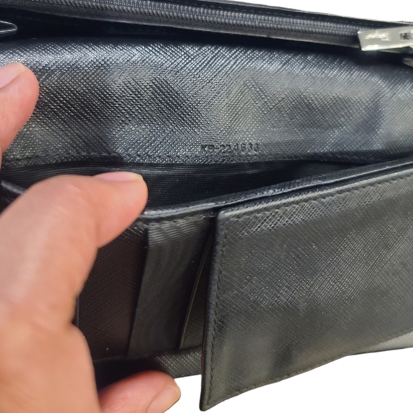 Salvatore Ferragamo Authentic Leather Long Wallet - Picture 14 of 16